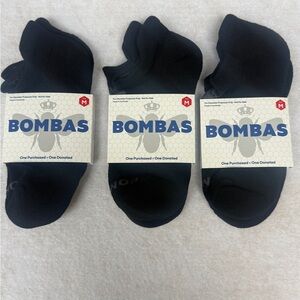 NWT Bombas unisex black medium Athletic Socks 3 pairs. Grab this deal.